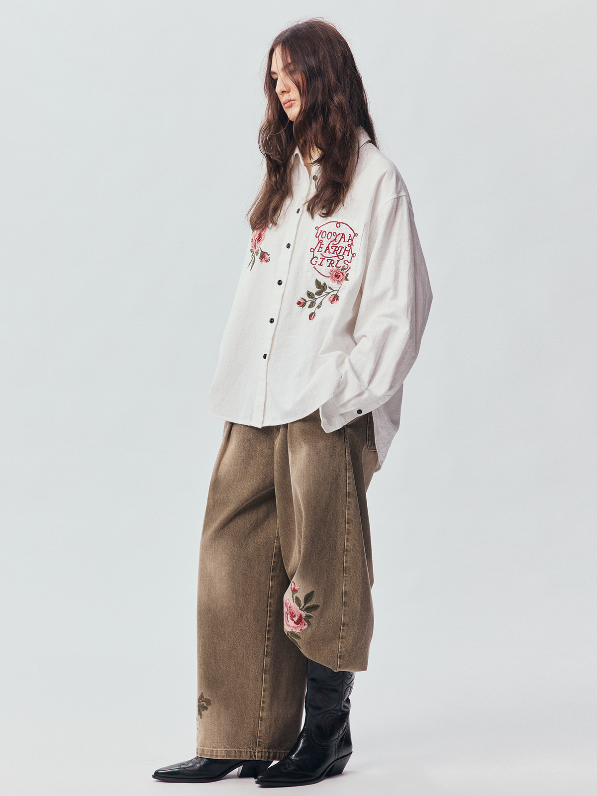 Vintage Floral-Embroidered Cropped Jeans