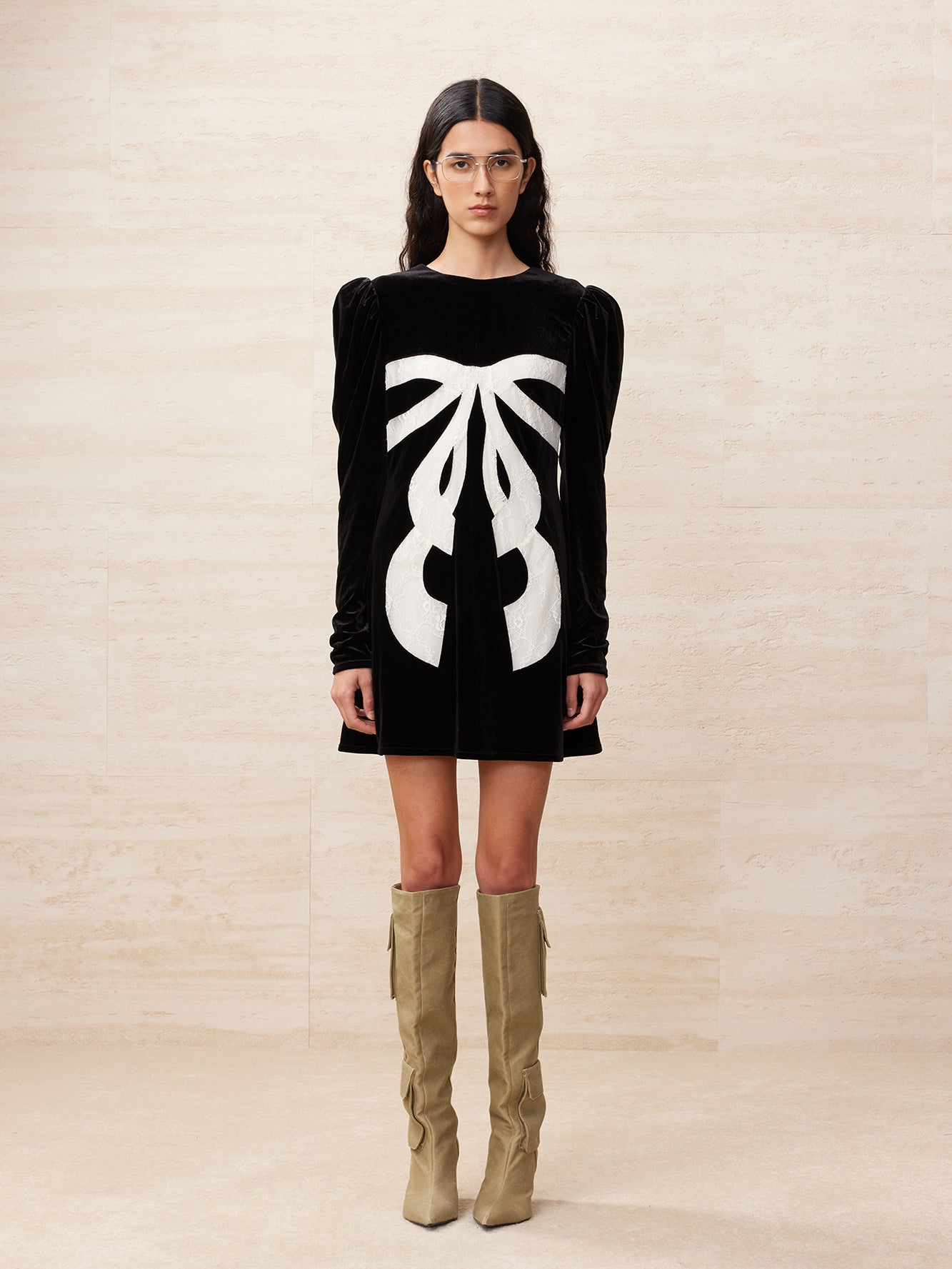 Lace bowknot spliced velvet minidress