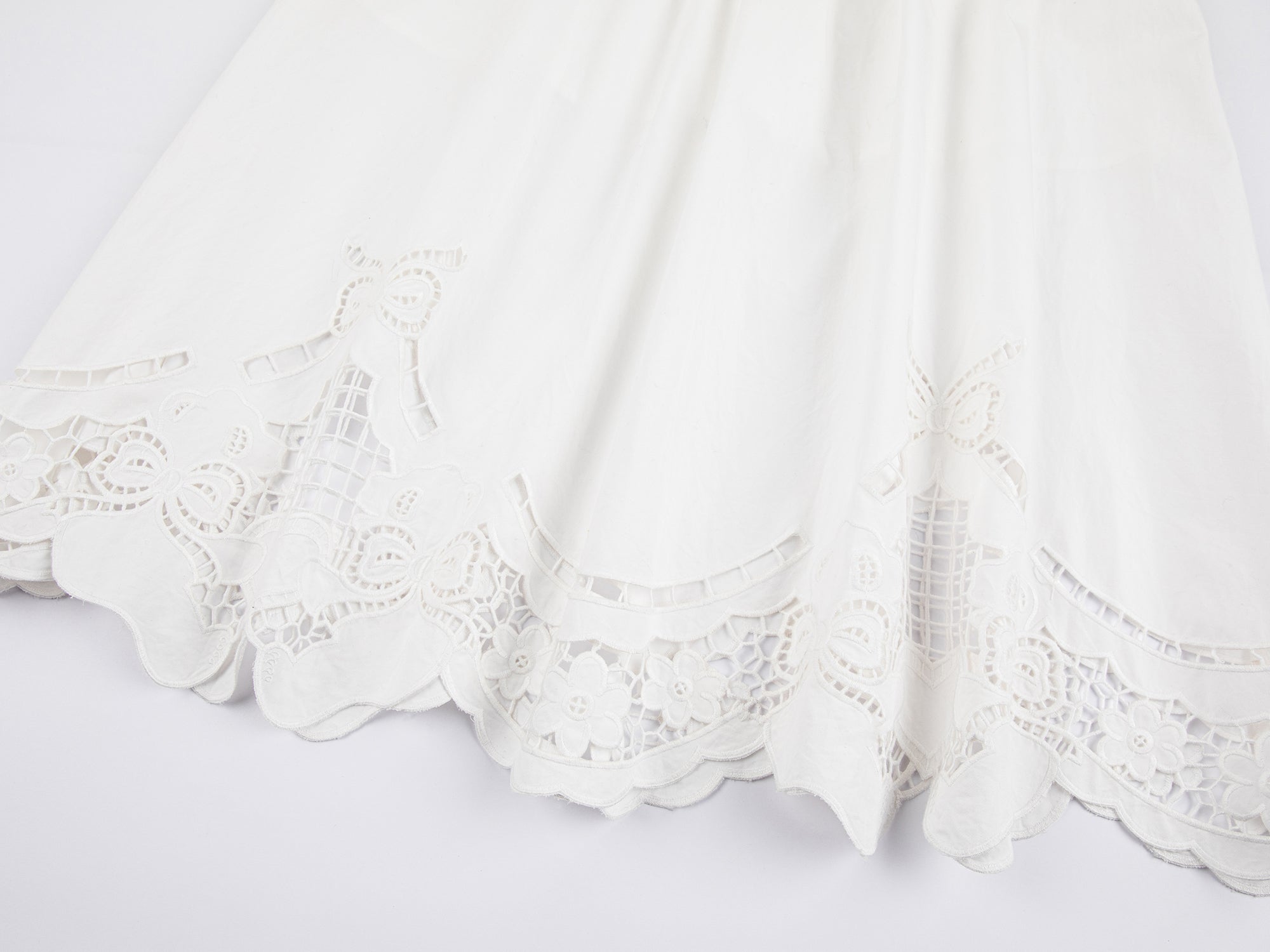 White lace skirt