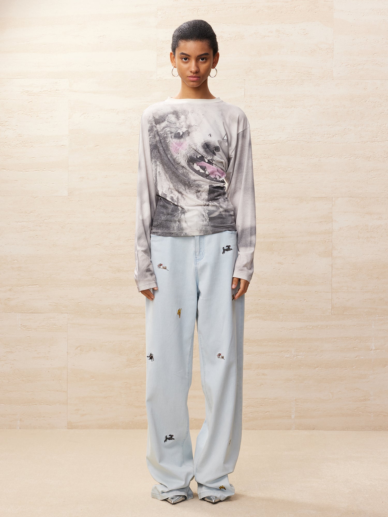 Puppy printed draped long-sleeved t-shirt