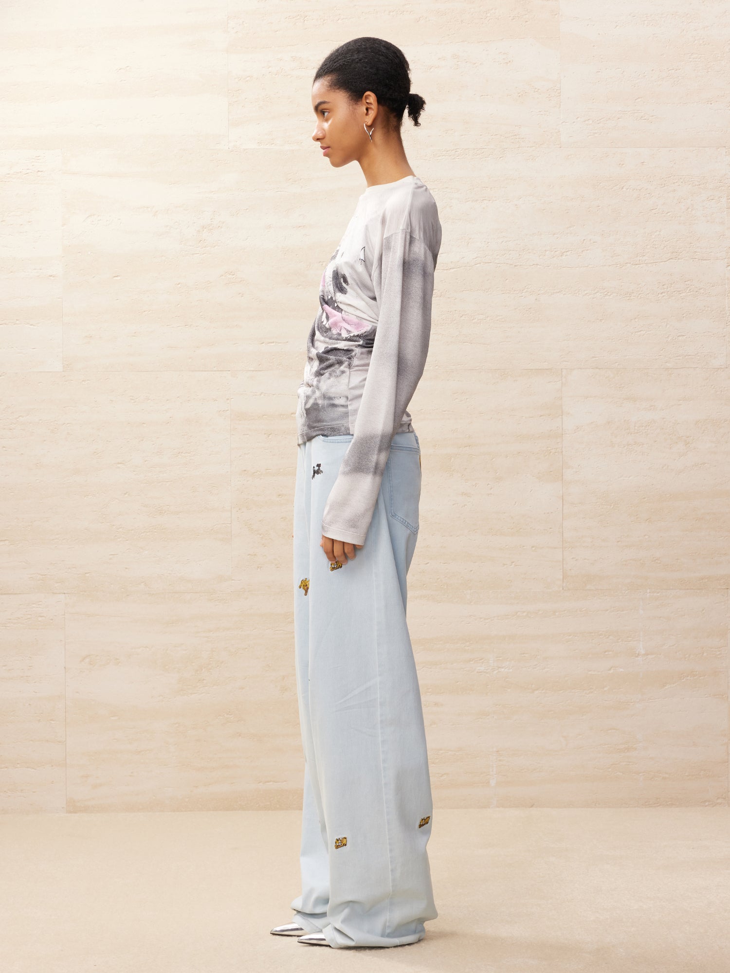 Puppy printed draped long-sleeved t-shirt